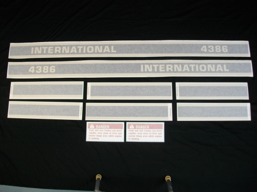 International 4386 Black Stripe