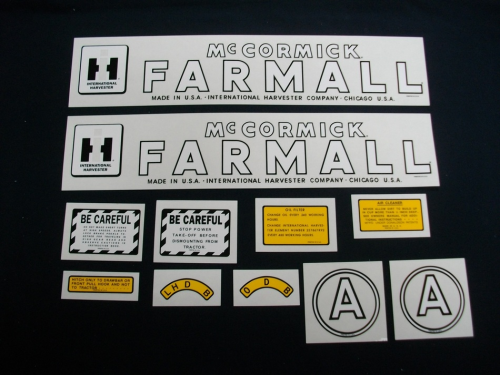 Mc Cormick Aufkleber international 353 Gold Logo Emblem Sticker Label kurz IHC