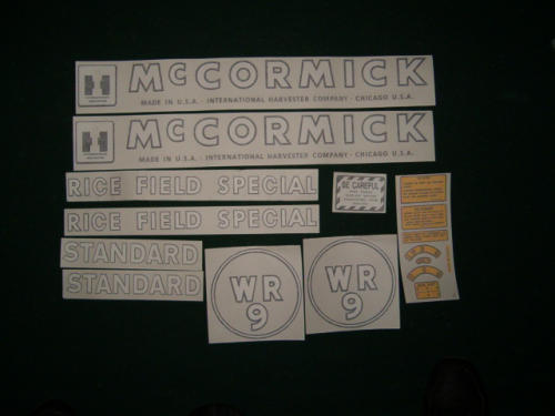 IH McCormick Farmall WR-9